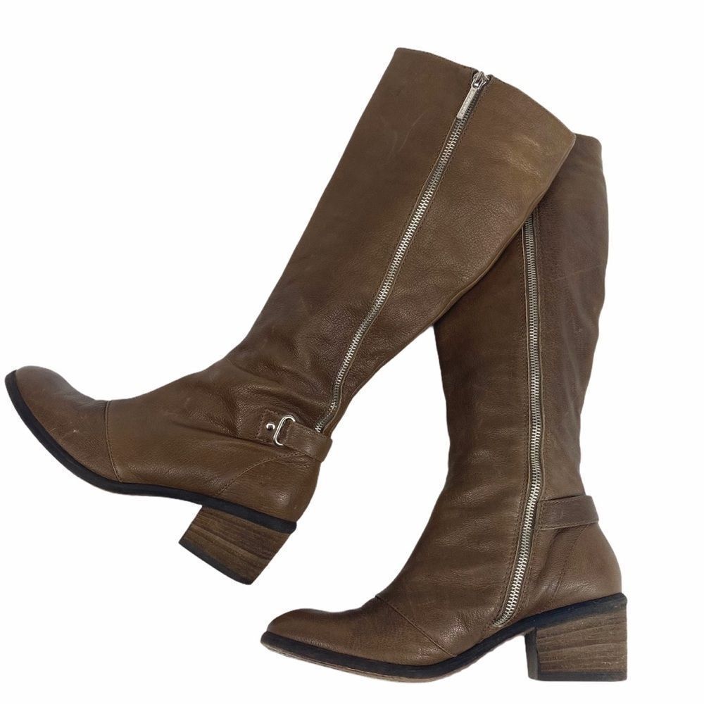 Donald J Pliner Tall pebbled leather 'Dalee' Boot - Picture 4 of 16
